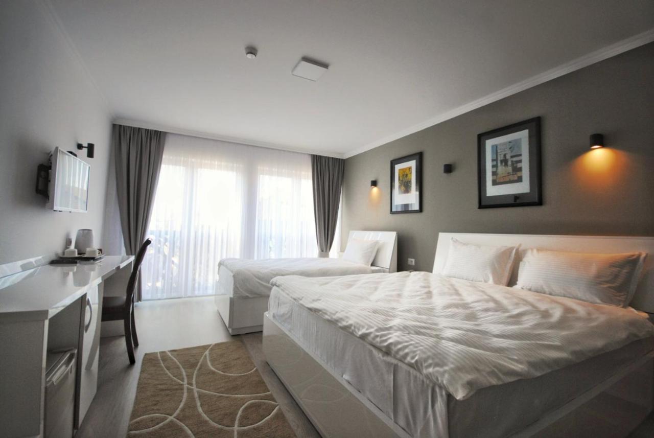 Hotel Callisto Pristina Kültér fotó