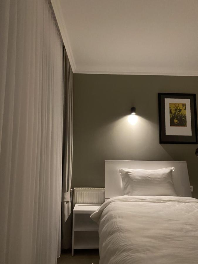 Hotel Callisto Pristina Kültér fotó
